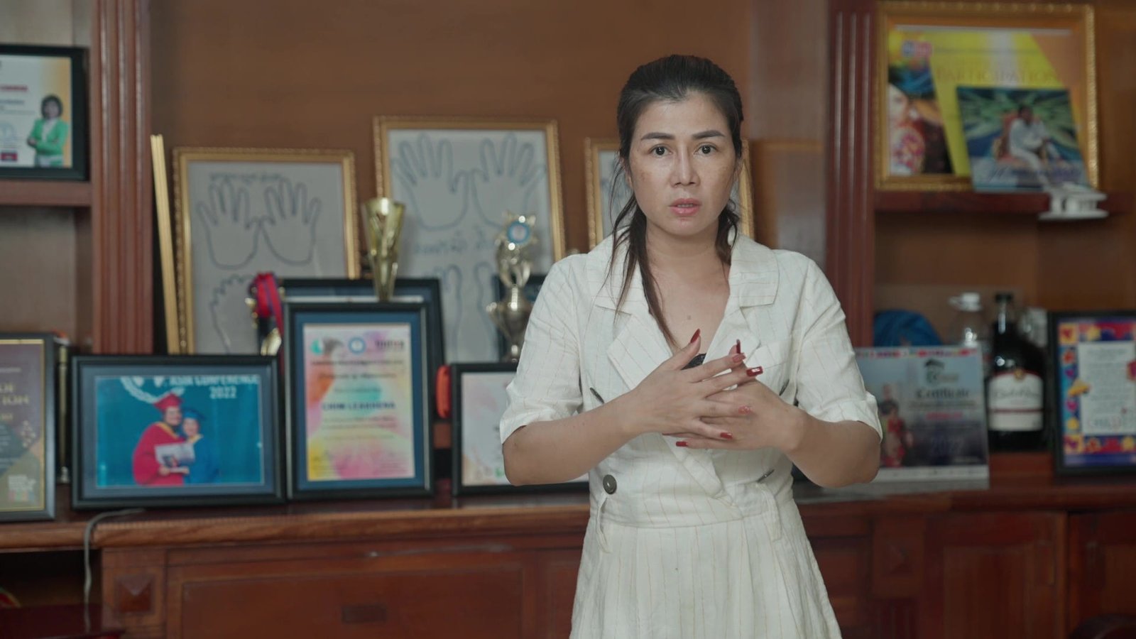 វគ្គម៉ាស្សាមុនញិចមុនដោយប្រើដោយដៃ.jpg